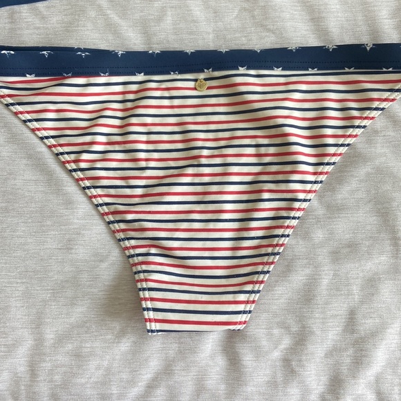 Red, white & blue Roxy bikini - Picture 3 of 8